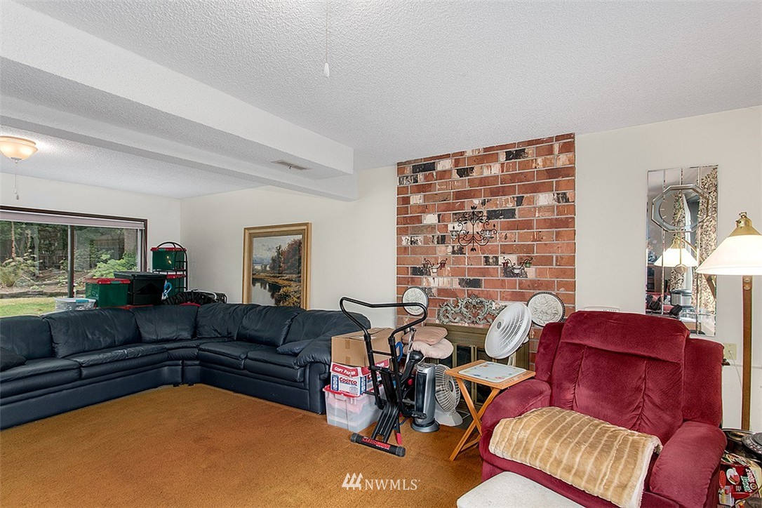 124 221st Street Southwest Bothell, WA 98021 - Photo 4 of 25