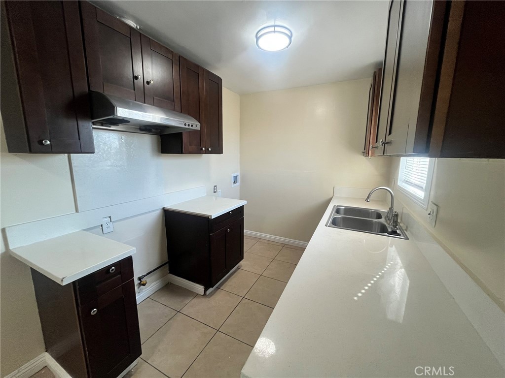 5970 Locust Avenue Long Beach, CA 90805 - Photo 13 of 21