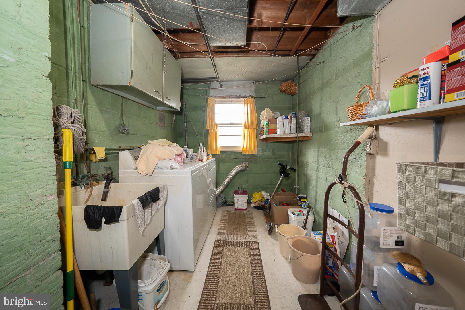 1415 Brierwood Road Havertown, PA 19083 - Photo 25 of 33 Lwr Level Laundry