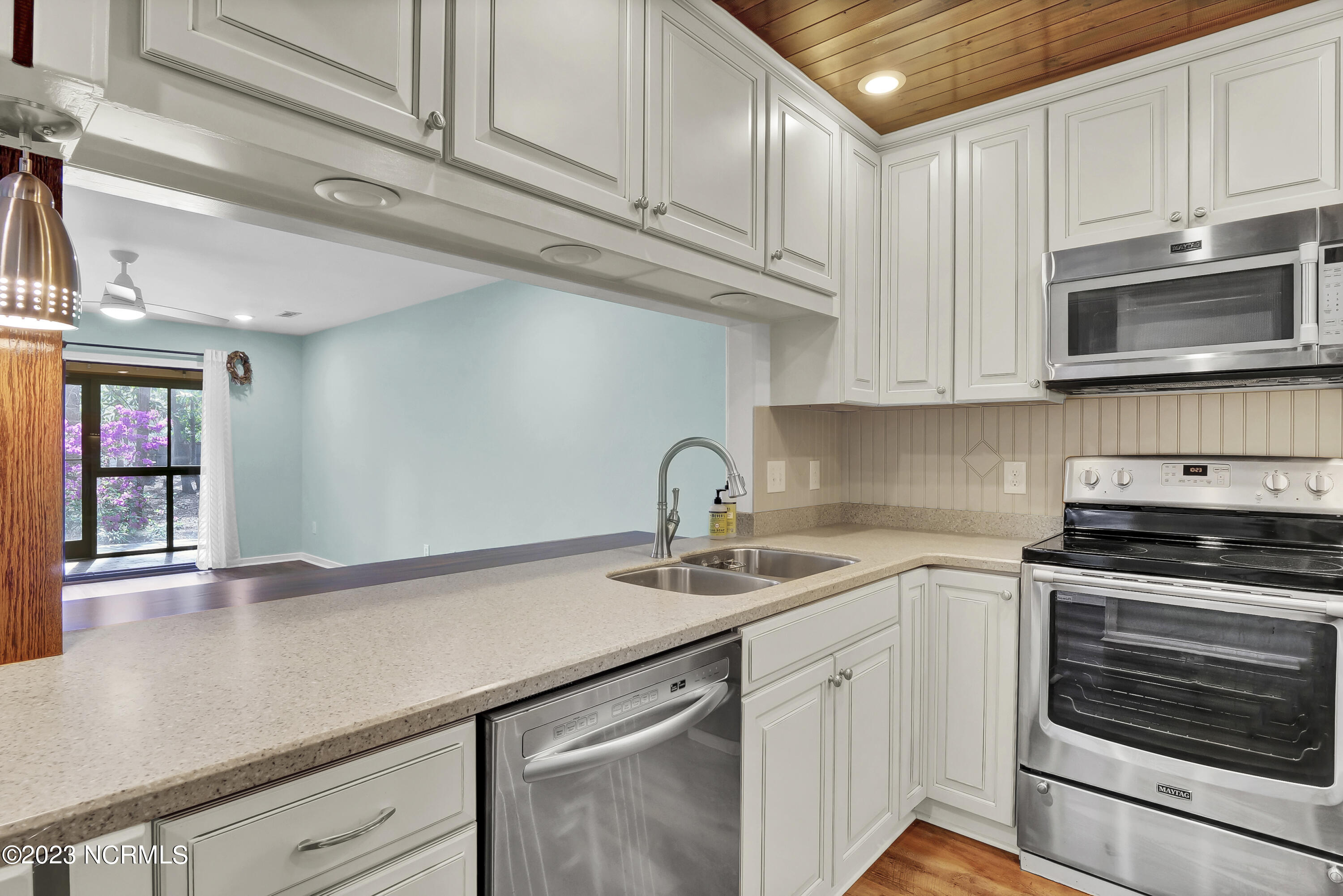 1507 Military Cutoff Road, Unit 121 Wilmington, NC 28403 - Photo 13 of 26 P3855101