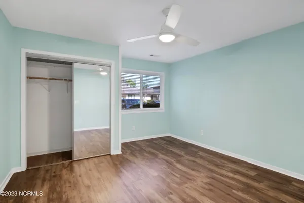 $2,000 | 1507 Military Cutoff Road, Unit 121, Wilmington, NC 28403