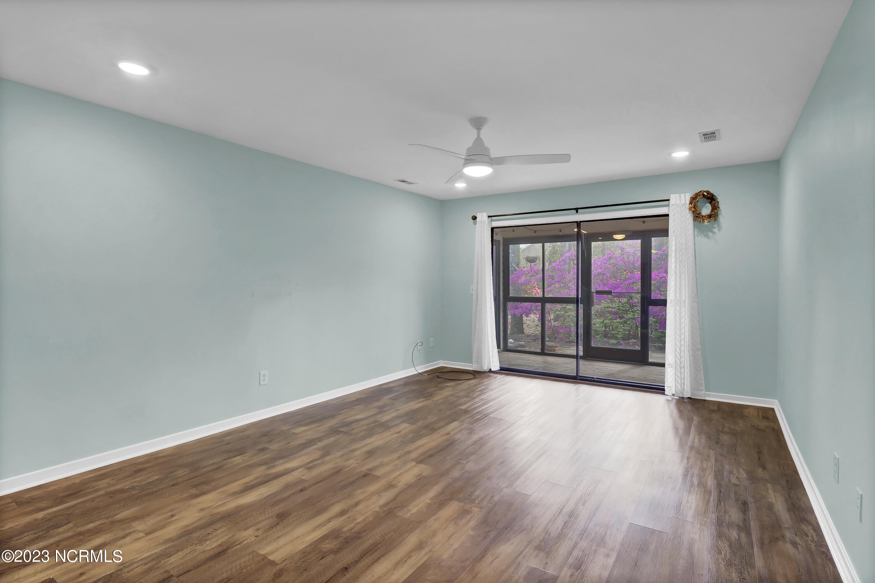 1507 Military Cutoff Road, Unit 121 Wilmington, NC 28403 - Photo 5 of 26 P3855077