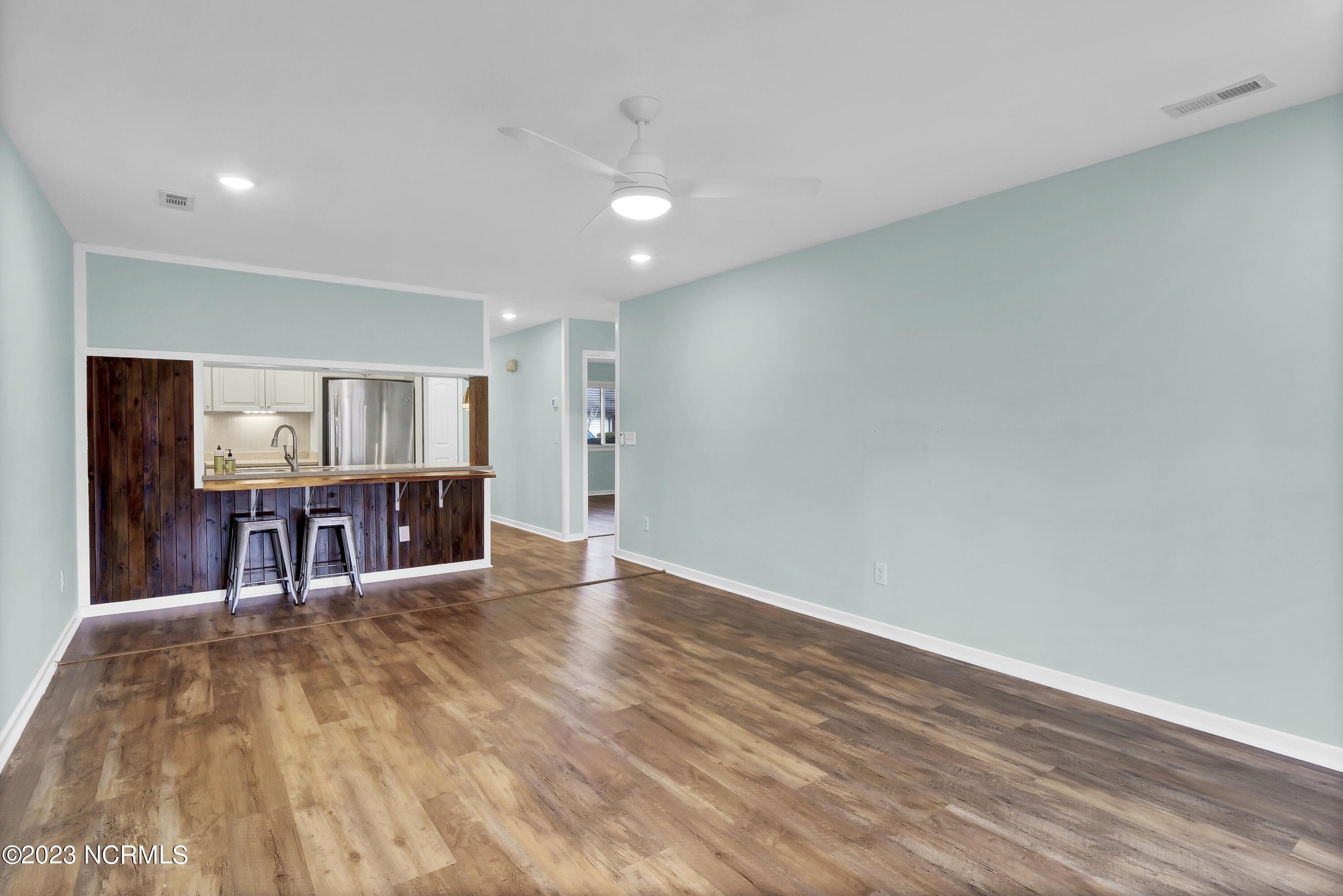 1507 Military Cutoff Road, Unit 121 Wilmington, NC 28403 - Photo 7 of 26 P3855083