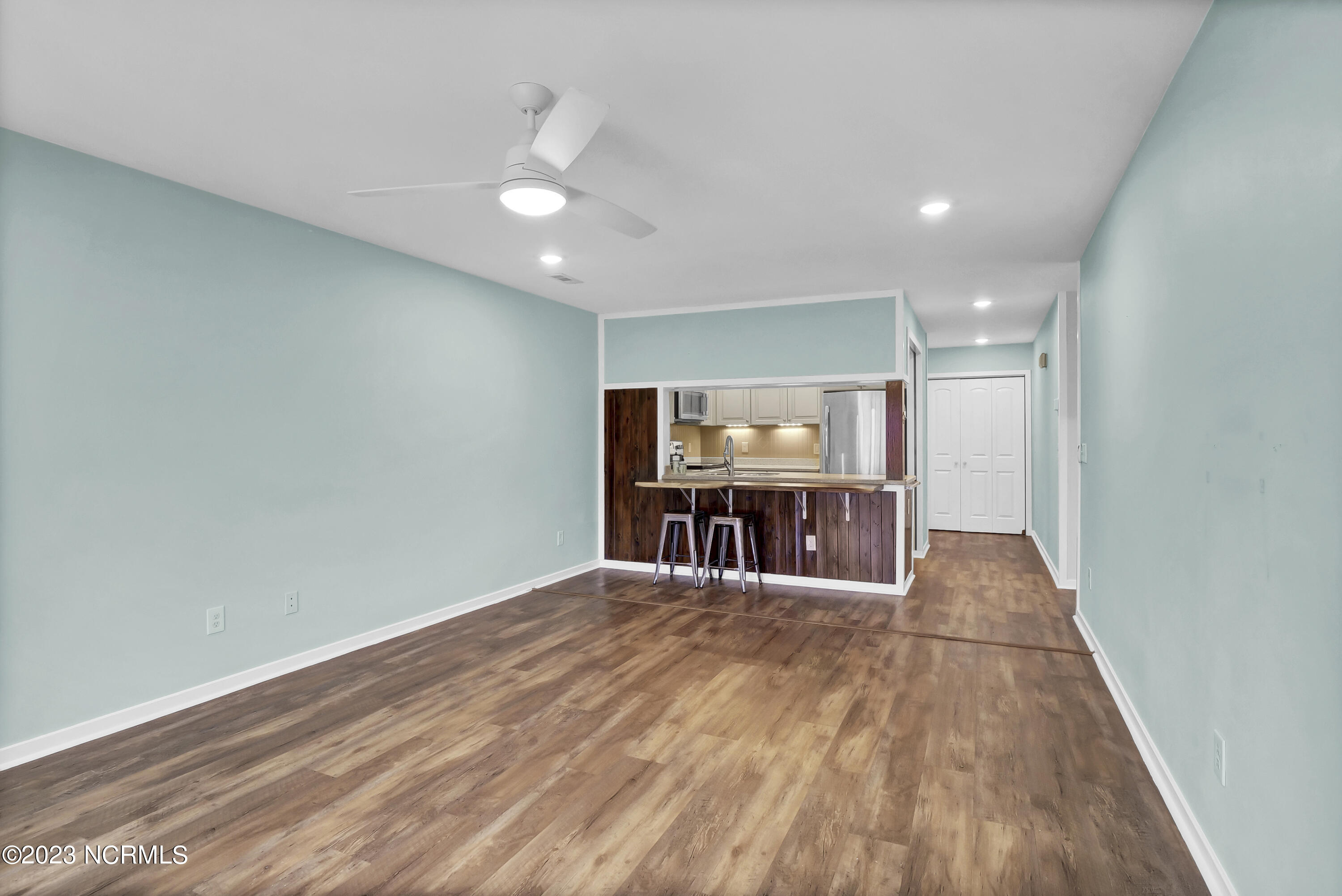 1507 Military Cutoff Road, Unit 121 Wilmington, NC 28403 - Photo 8 of 26 P3855086