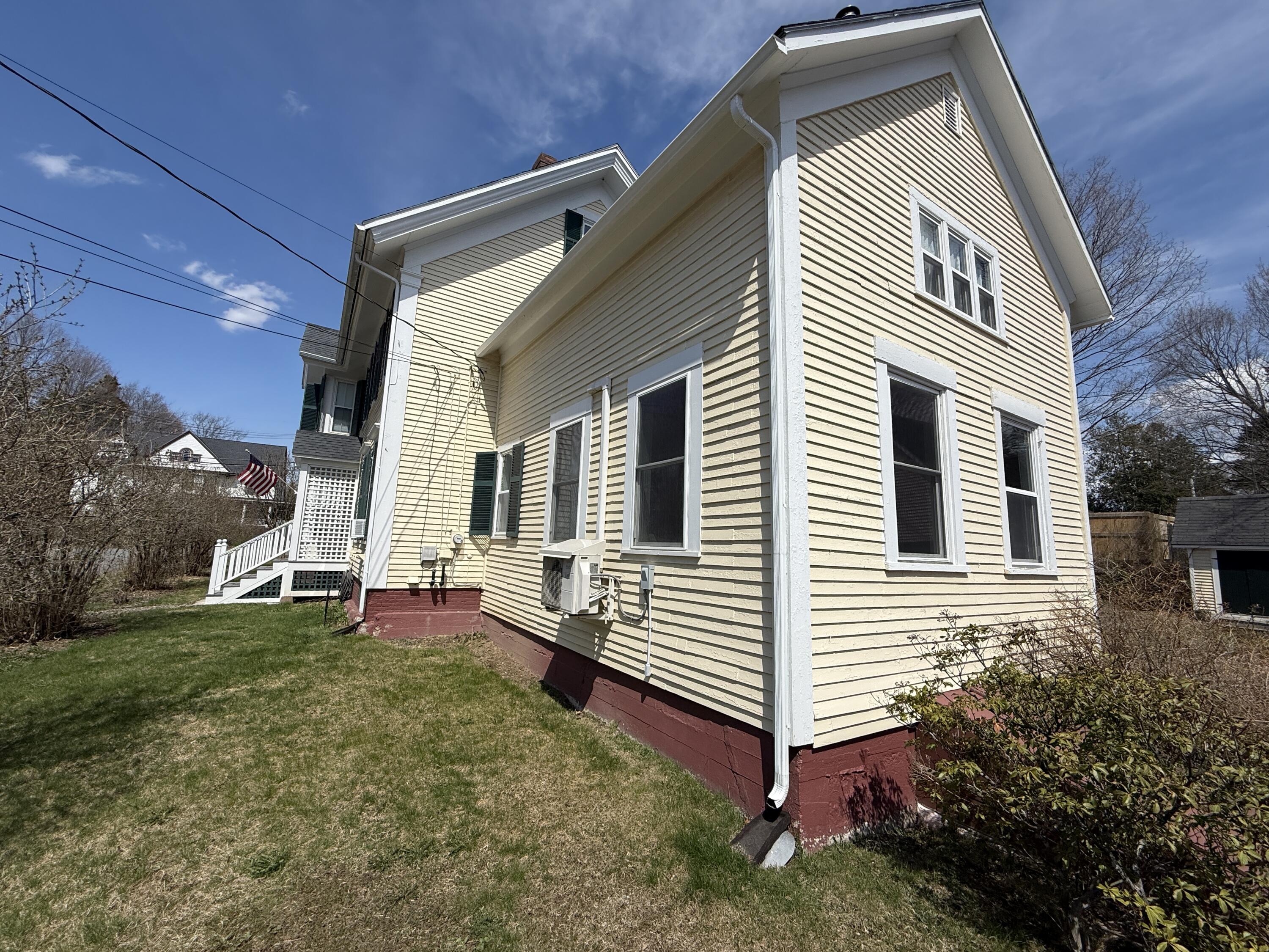 129 Main Street Houlton, ME 04730 - Photo 27 of 102