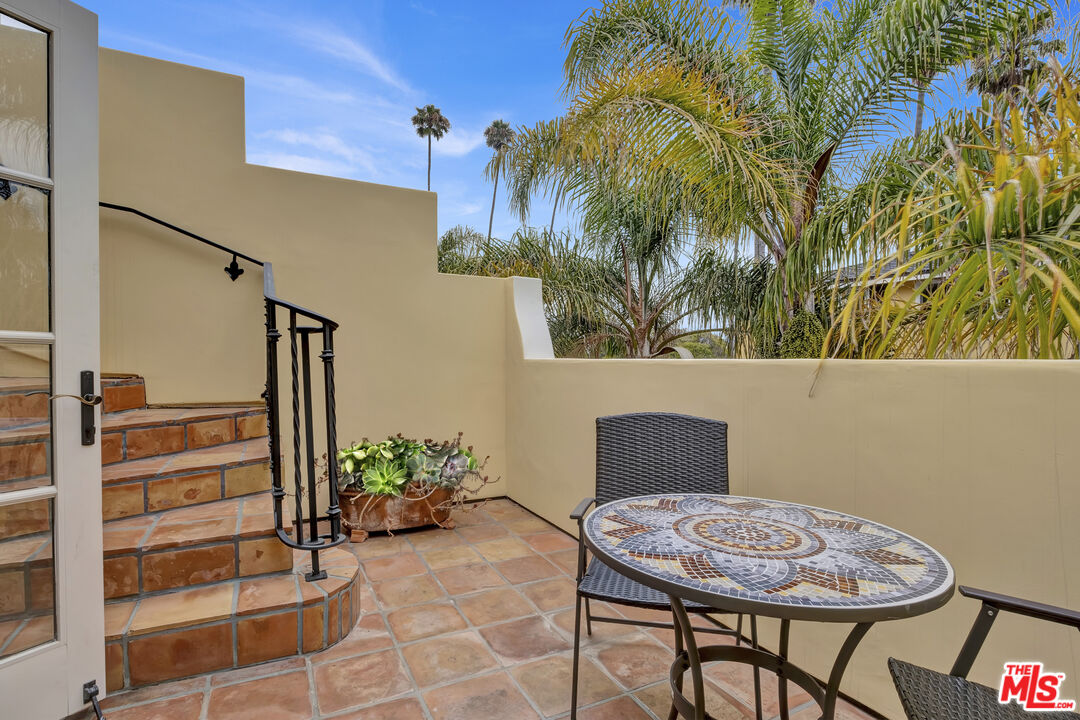 211 Bath Street Santa Barbara, CA 93101 - Photo 19 of 25 a view of balcony with furniture