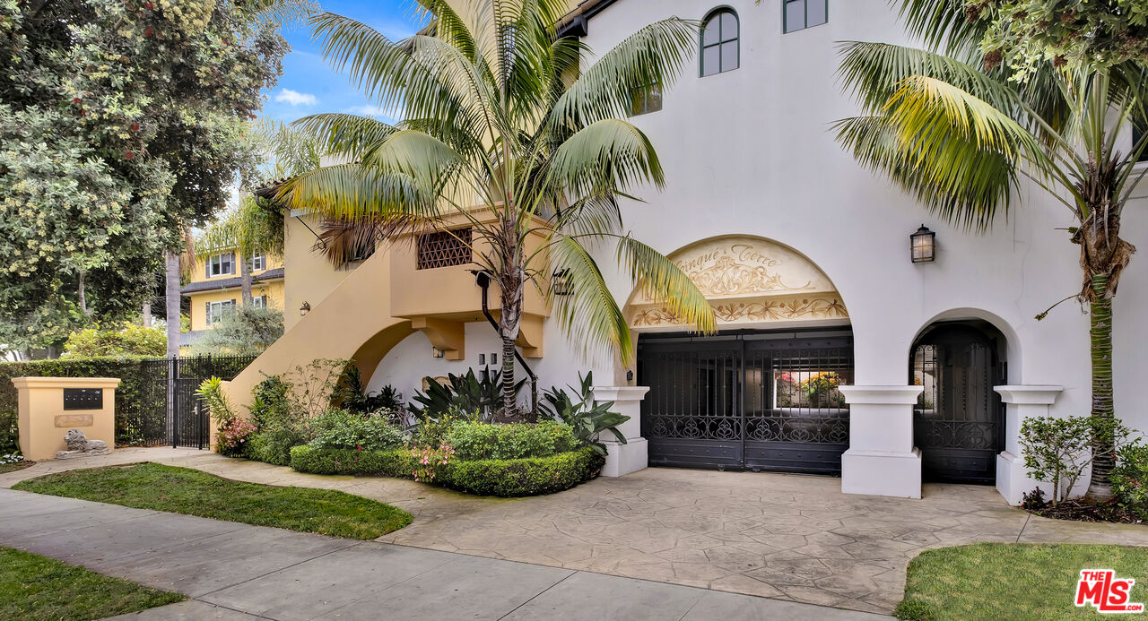 211 Bath Street Santa Barbara, CA 93101 - Photo 2 of 25 a view of entryway with garden