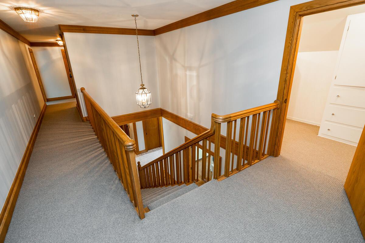 2100 Sheringham Road Columbus, OH 43220 - Photo 28 of 63 2100 Sheringham Rd-56
