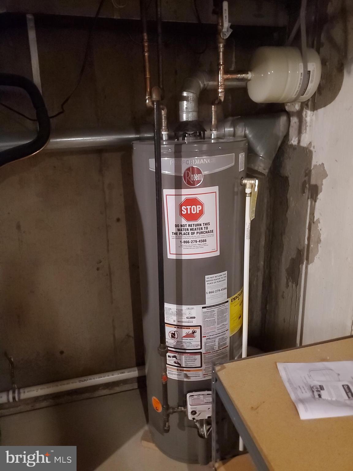 1014 Clayton Road Wilmington, DE 19805 - Photo 19 of 25 New Gas Water Heater
