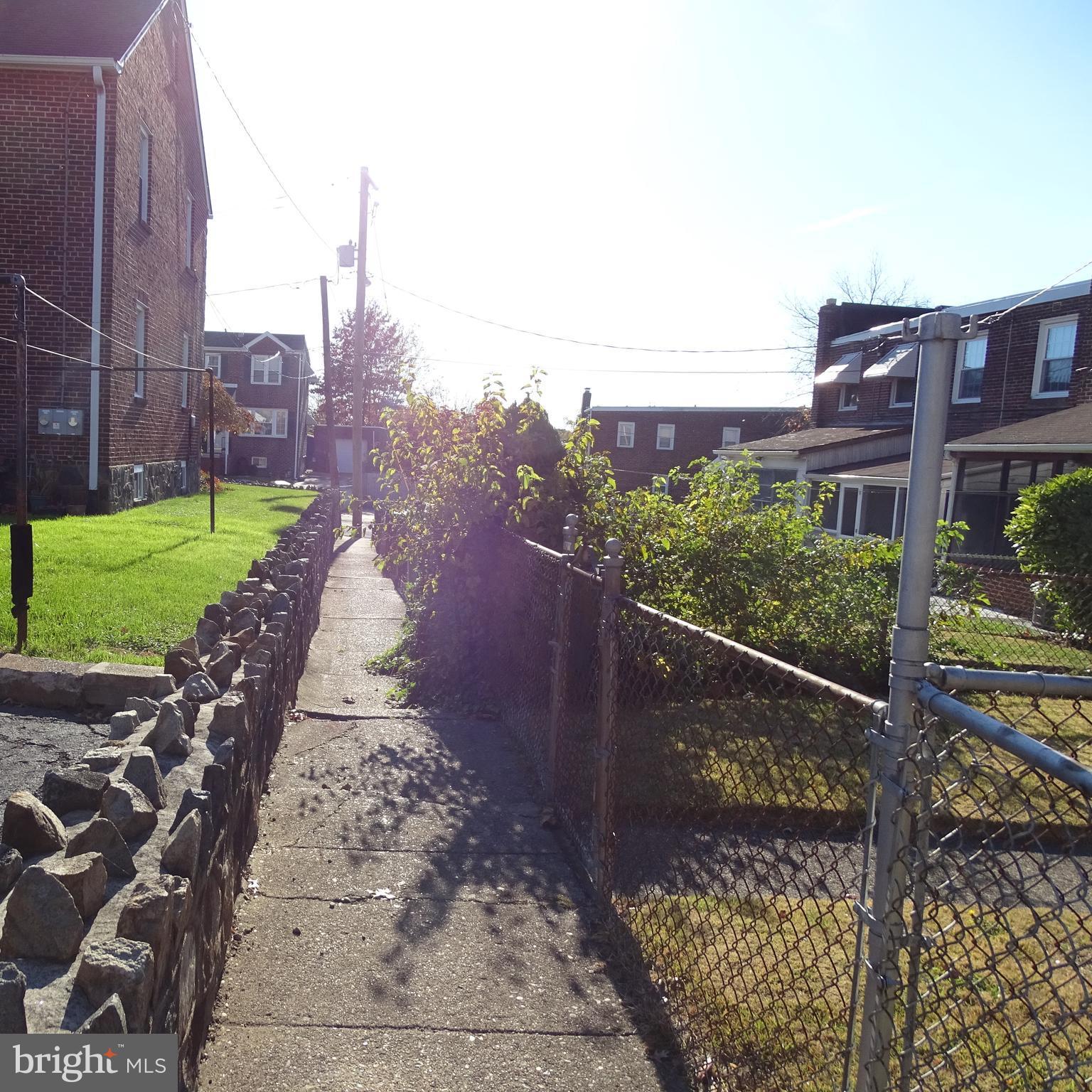 1014 Clayton Road Wilmington, DE 19805 - Photo 23 of 25 Back Alley