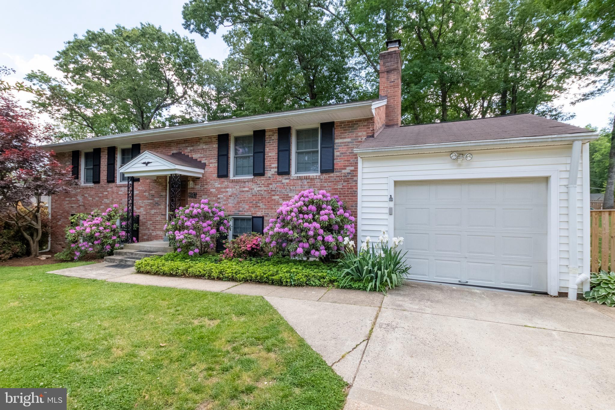 8917 Stark Road Annandale, VA 22003 - Photo 3 of 43 Gallery Image 3