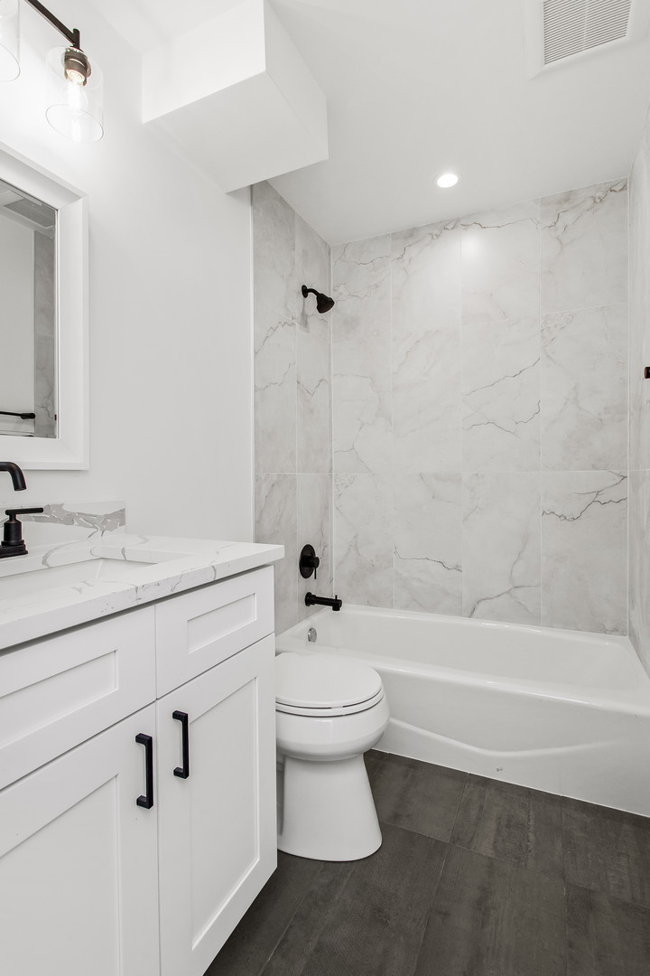 4252 Central Road, Unit 102 Glenview, IL 60025 - Photo 2 of 14