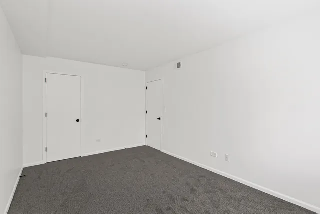 $1,900 | 4252 Central Road, Unit 102, Glenview, IL 60025