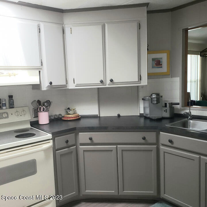 518 Ruth Circle Melbourne, FL 32904 - Photo 10 of 13 10