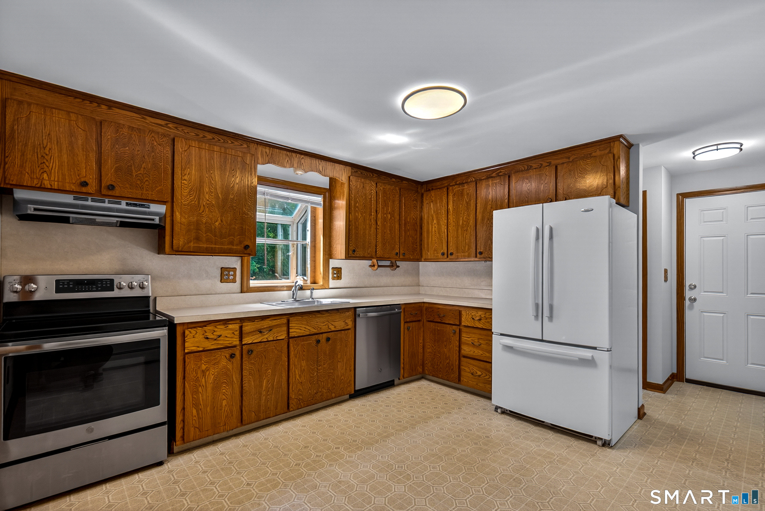 388 Tolland Stage Road Tolland, CT 06084 - Photo 12 of 39