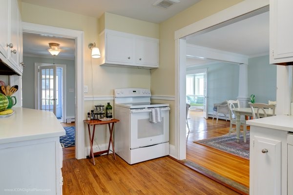 32 Esplanade Middletown, RI 02842 - Photo 21 of 41