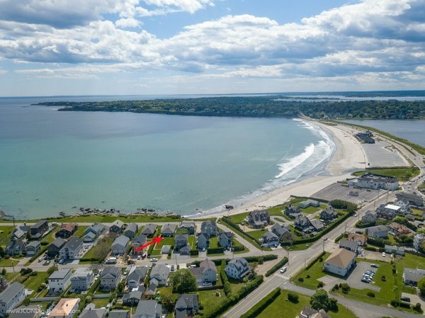 32 Esplanade Middletown, RI 02842 - Photo 3 of 41