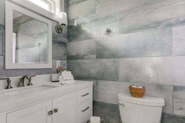 32 Esplanade Middletown, RI 02842 - Photo 37 of 41