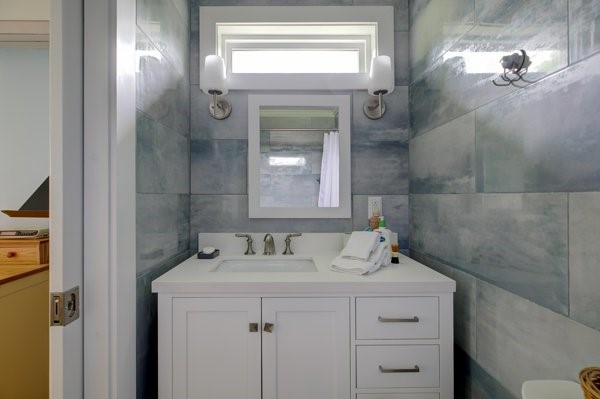 32 Esplanade Middletown, RI 02842 - Photo 38 of 41