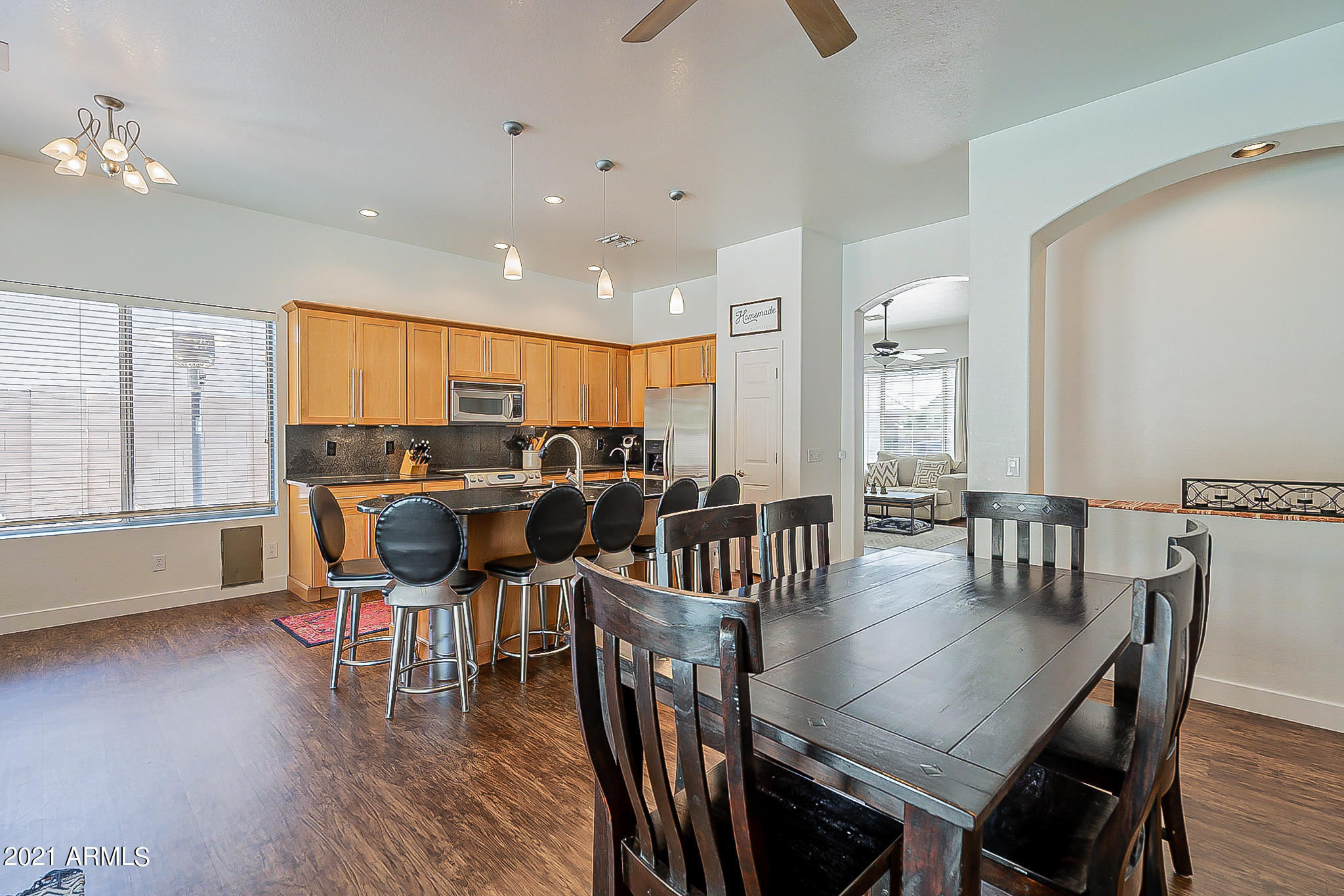 252 East Smoke Tree Road Gilbert, AZ 85296 - Photo 9 of 26 Smoke Tree-19