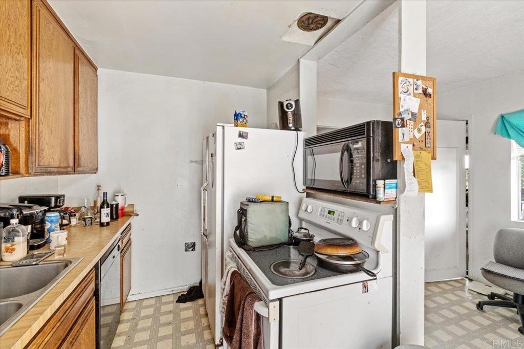 12608 Cumbres Road Valley Center, CA 92082 - Photo 8 of 24