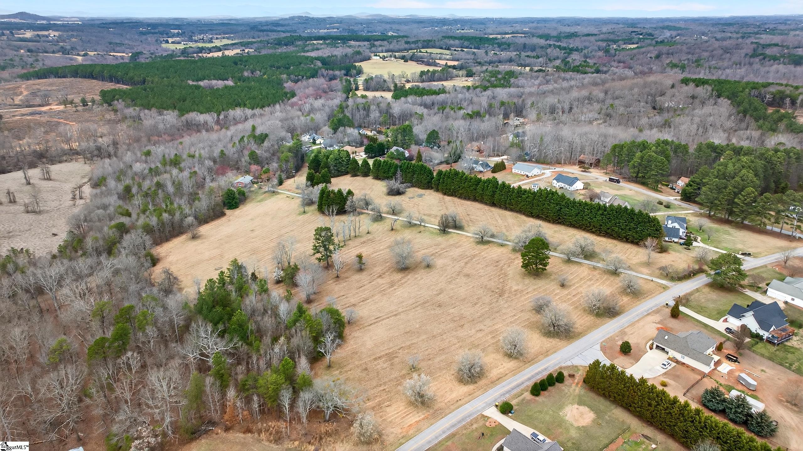524 Hendricks Road Easley, SC 29642 - Photo 32 of 48 Gallery Image 32