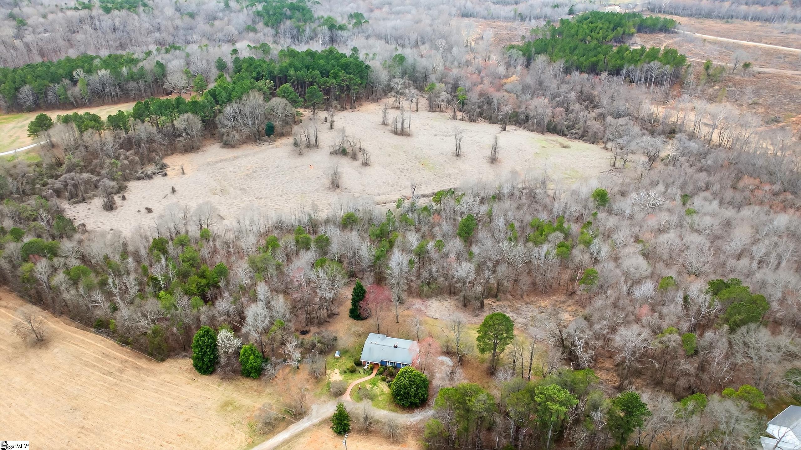 524 Hendricks Road Easley, SC 29642 - Photo 5 of 48 Gallery Image 5