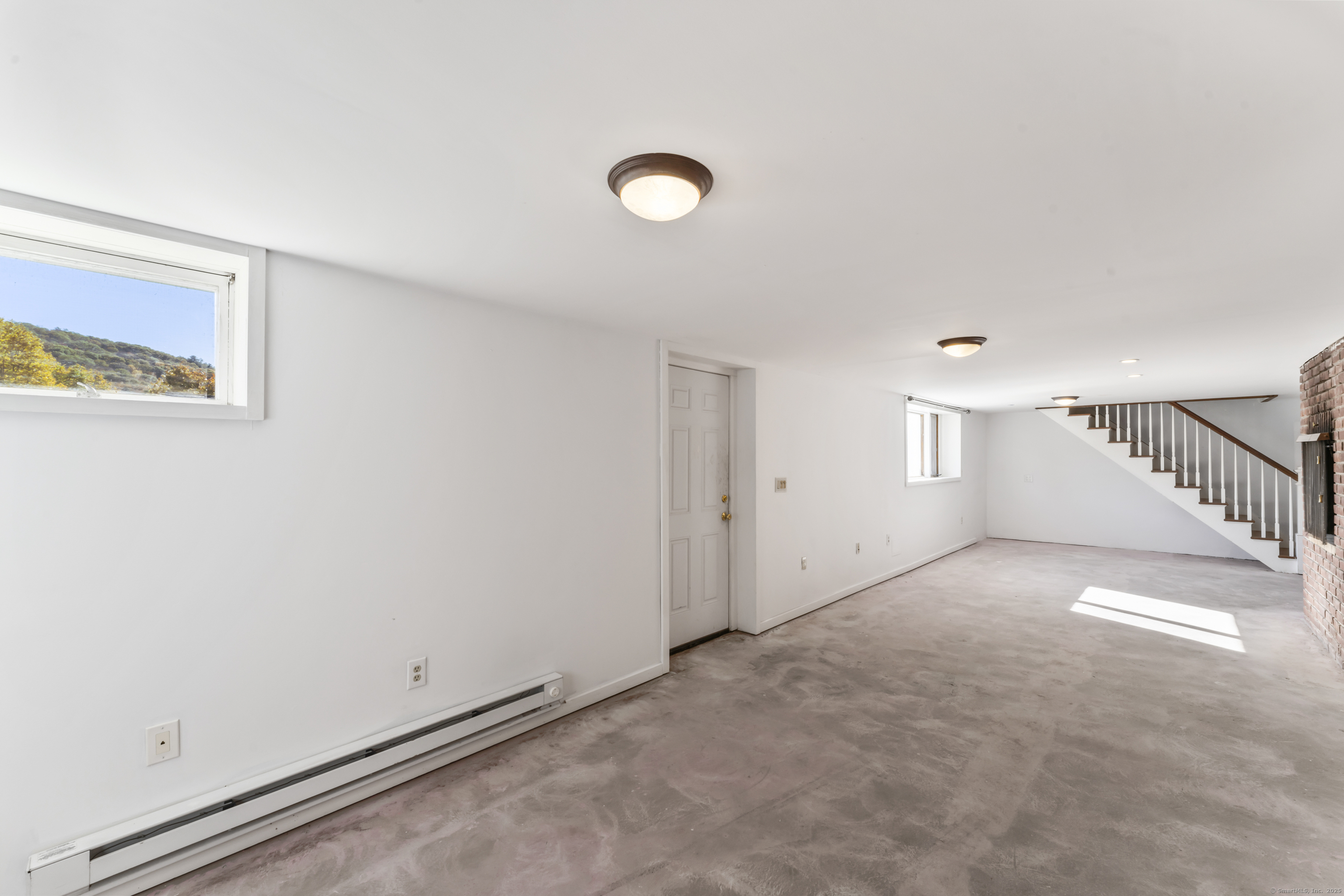 92 Feldspar Avenue Beacon Falls, CT 06403 - Photo 28 of 32