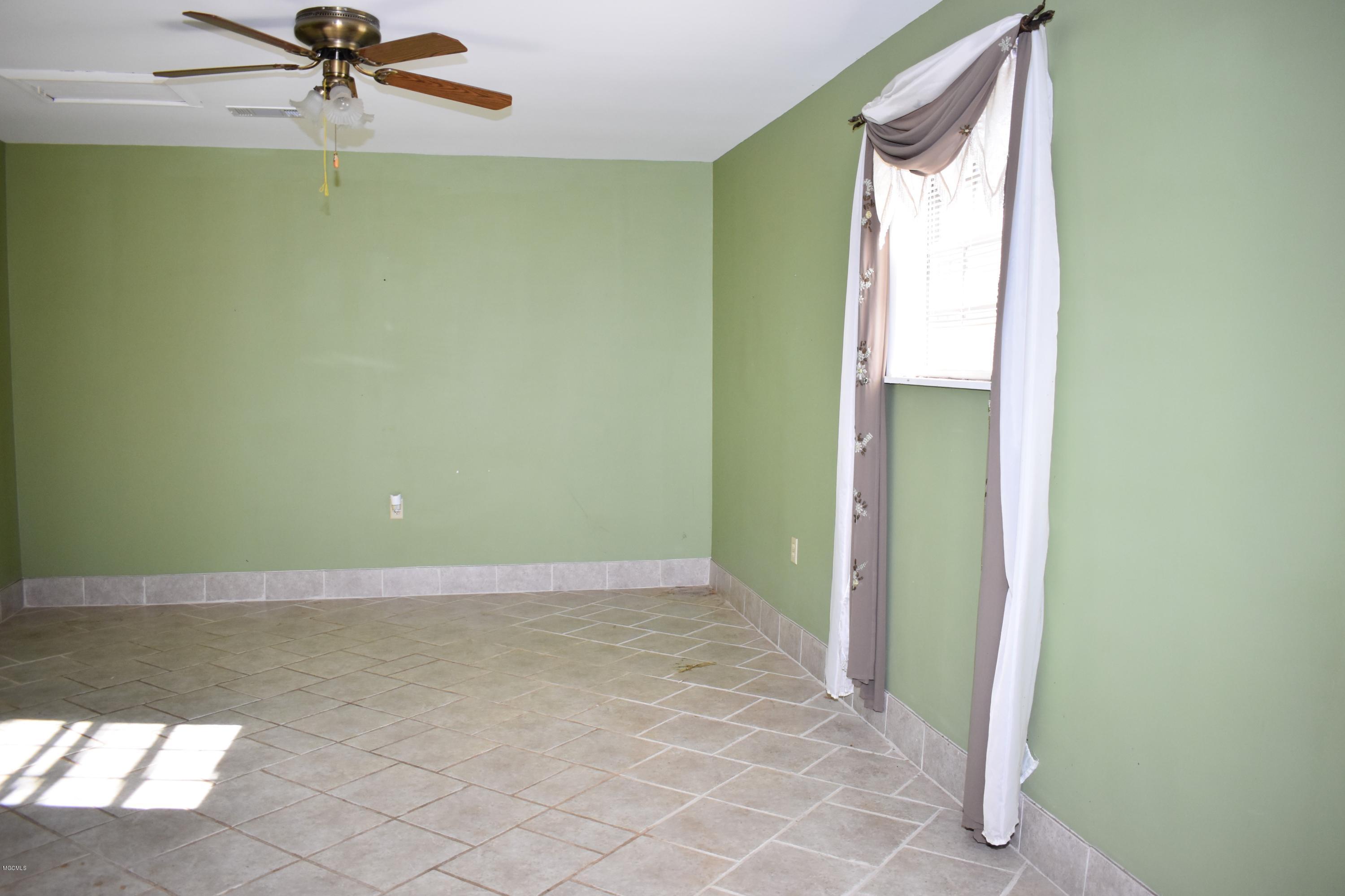 3610 Manchester Road Moss Point, MS 39562 - Photo 20 of 60 DSC_0056