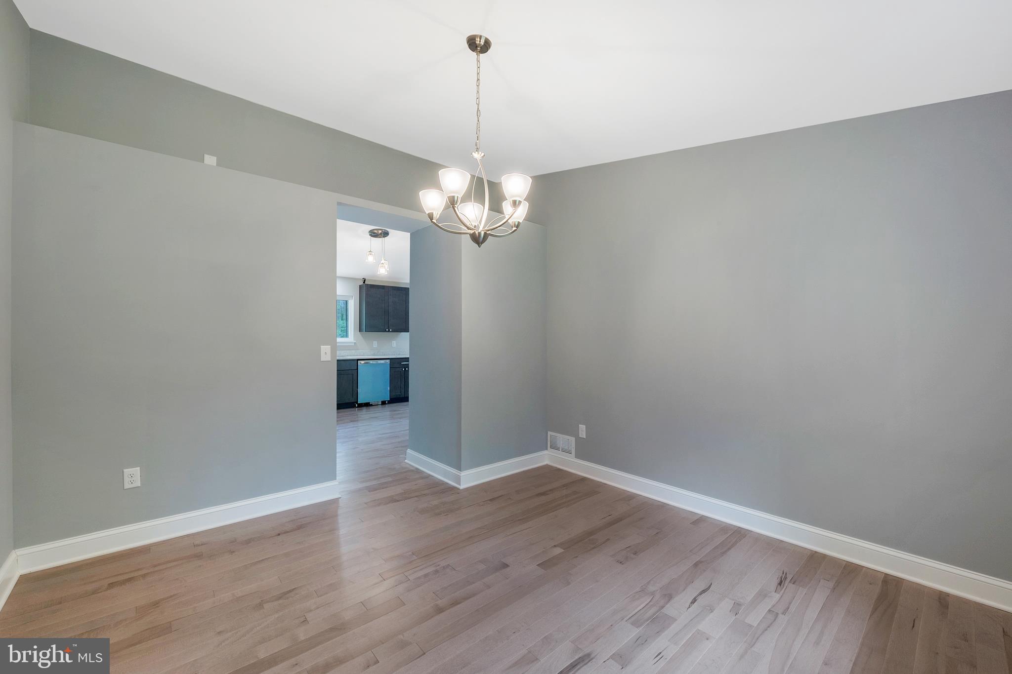 729 Appomattox Road East Davidsonville, MD 21035 - Photo 16 of 42 Dining Room