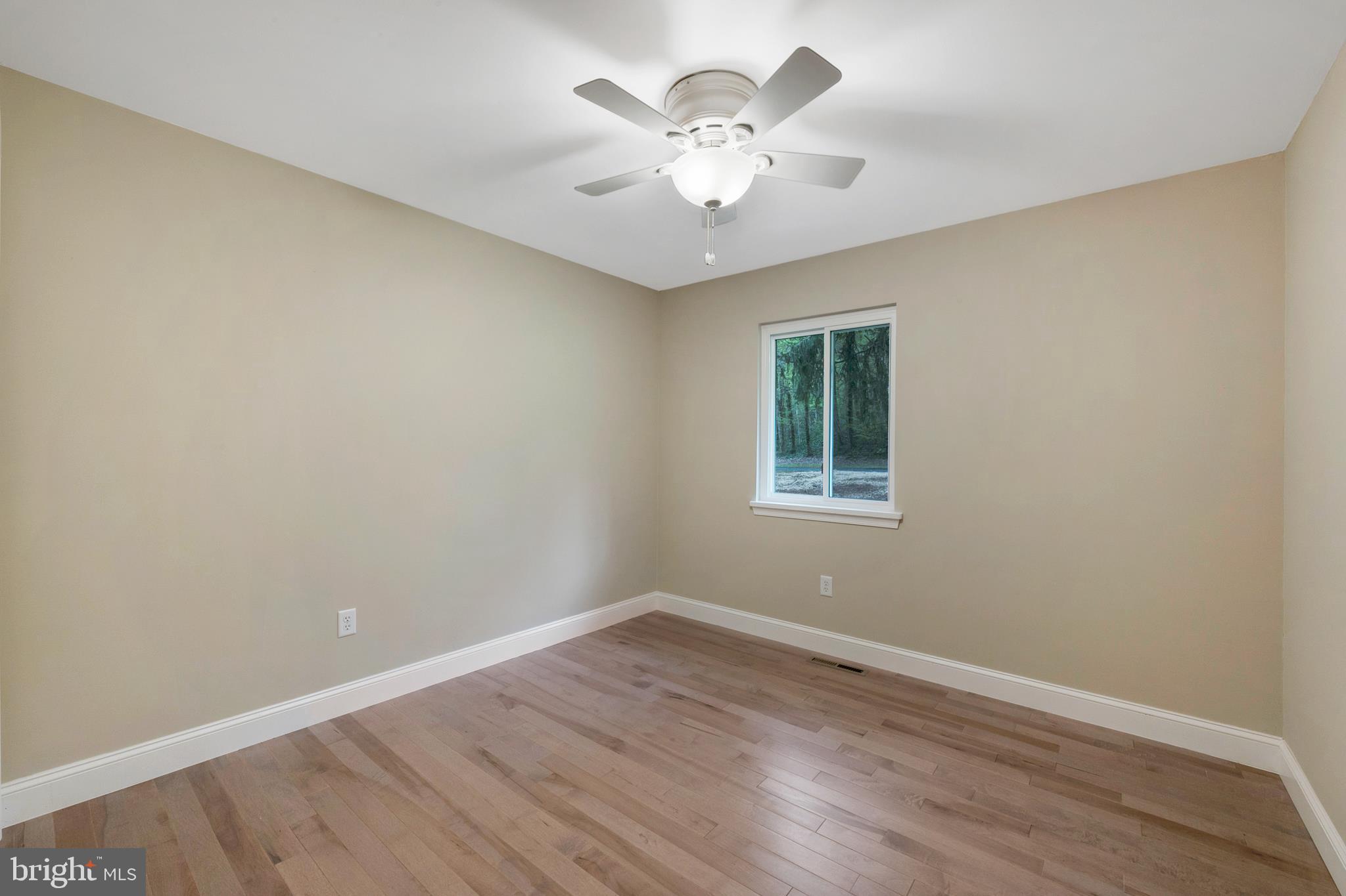729 Appomattox Road East Davidsonville, MD 21035 - Photo 28 of 42 Bedroom 1