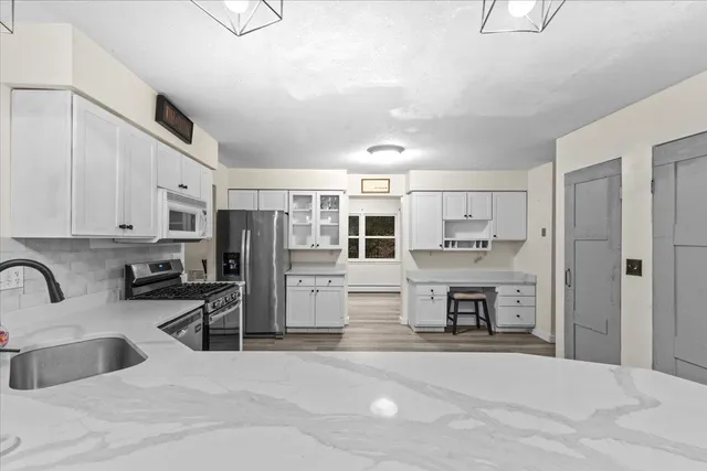 $650,000 | 274 Old Stage Road, Essex Junction, VT 05452