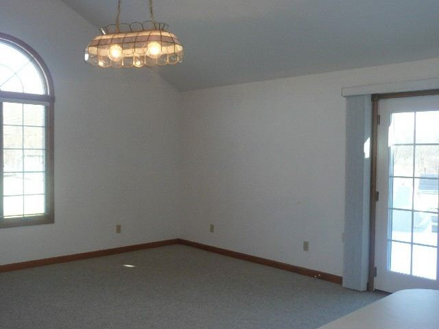 8400 West Thorn Tree Road Muncie, IN 47304 - Photo 4 of 9 Gallery Image 4