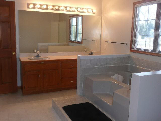 8400 West Thorn Tree Road Muncie, IN 47304 - Photo 9 of 9 Gallery Image 9
