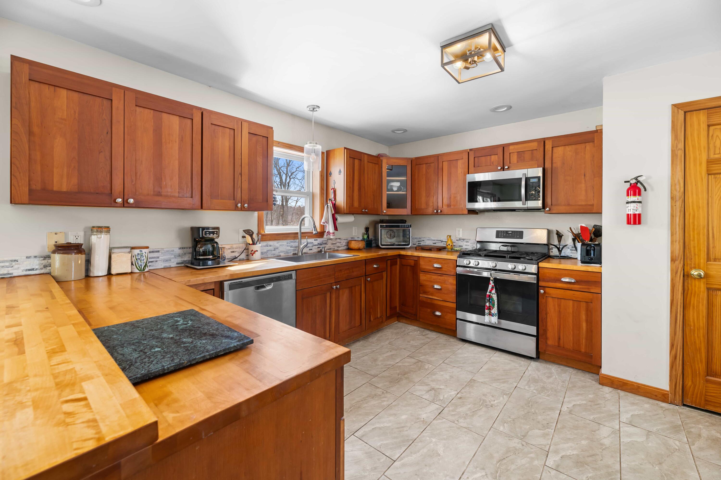 101 Dunham Road Vassalboro, ME 04989 - Photo 10 of 52 DSC_5605