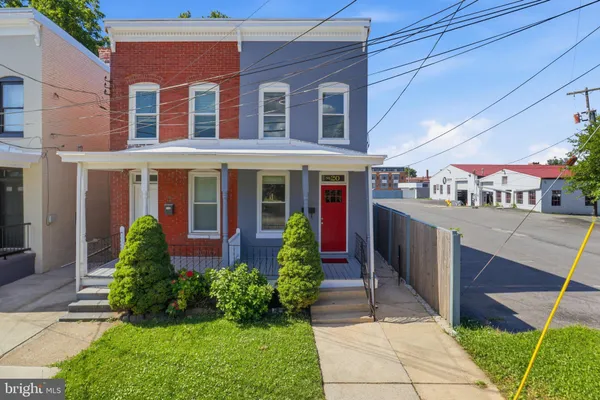 $2,395 | 20 East 7th Street, Frederick, MD 21701