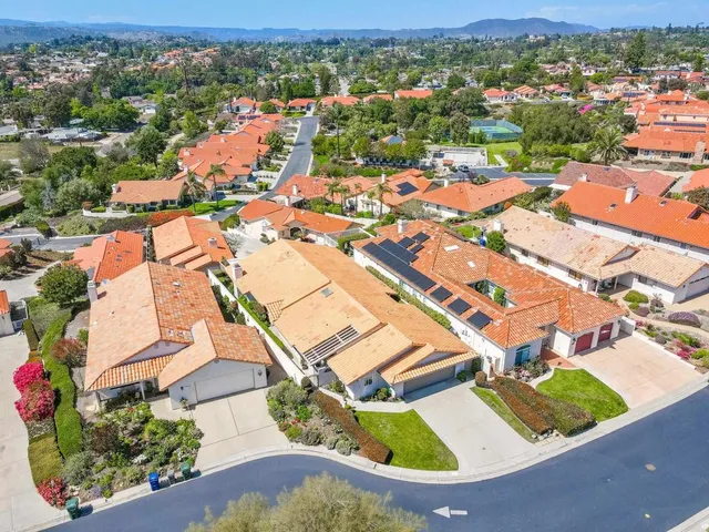 $894,900 | 1057 Ridge Heights Drive, Fallbrook, CA 92028