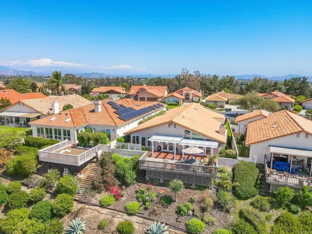 $894,900 | 1057 Ridge Heights Drive, Fallbrook, CA 92028