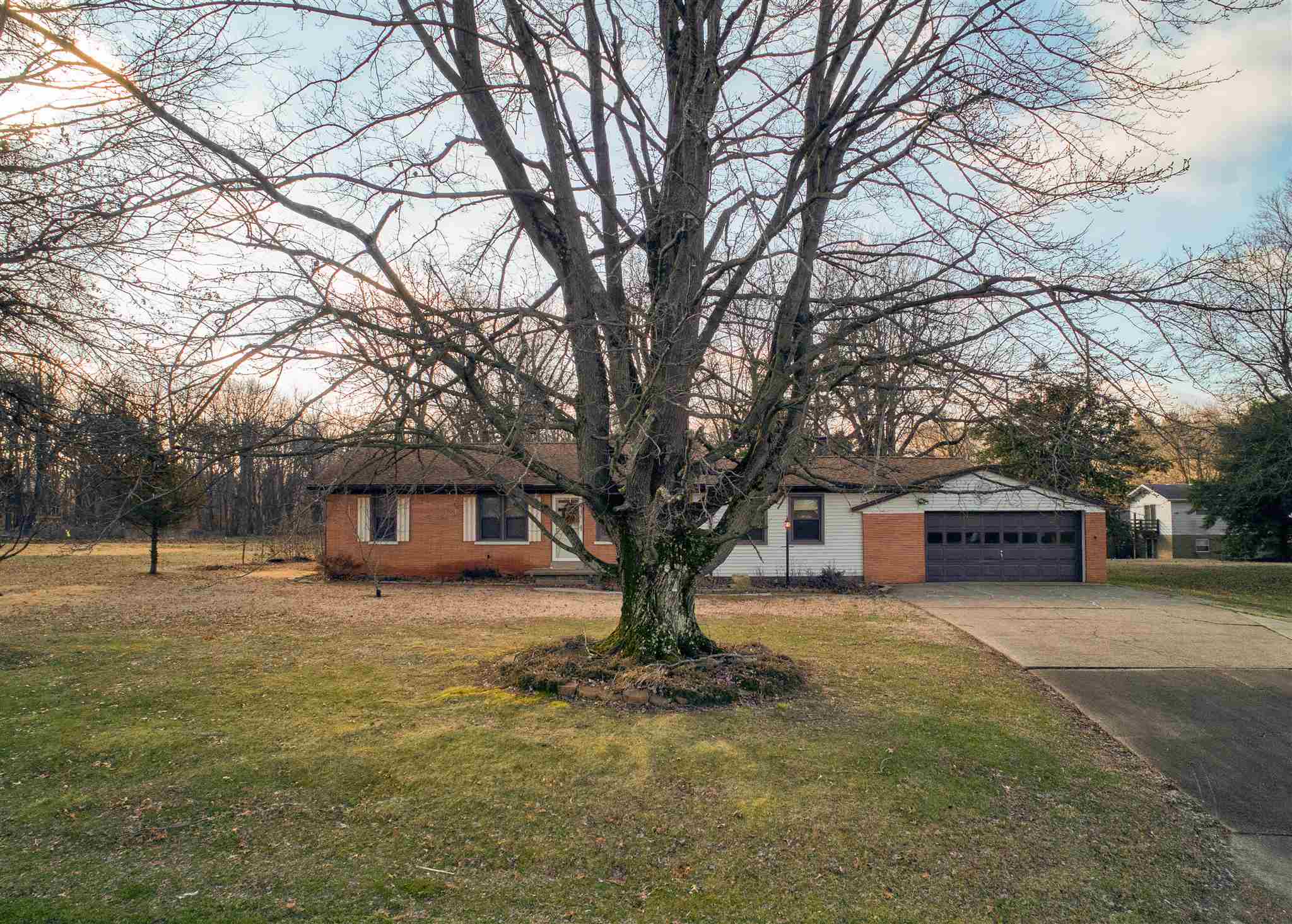 8904 Hogue Road Evansville, IN 47712 - Photo 32 of 36 Gallery Image 32