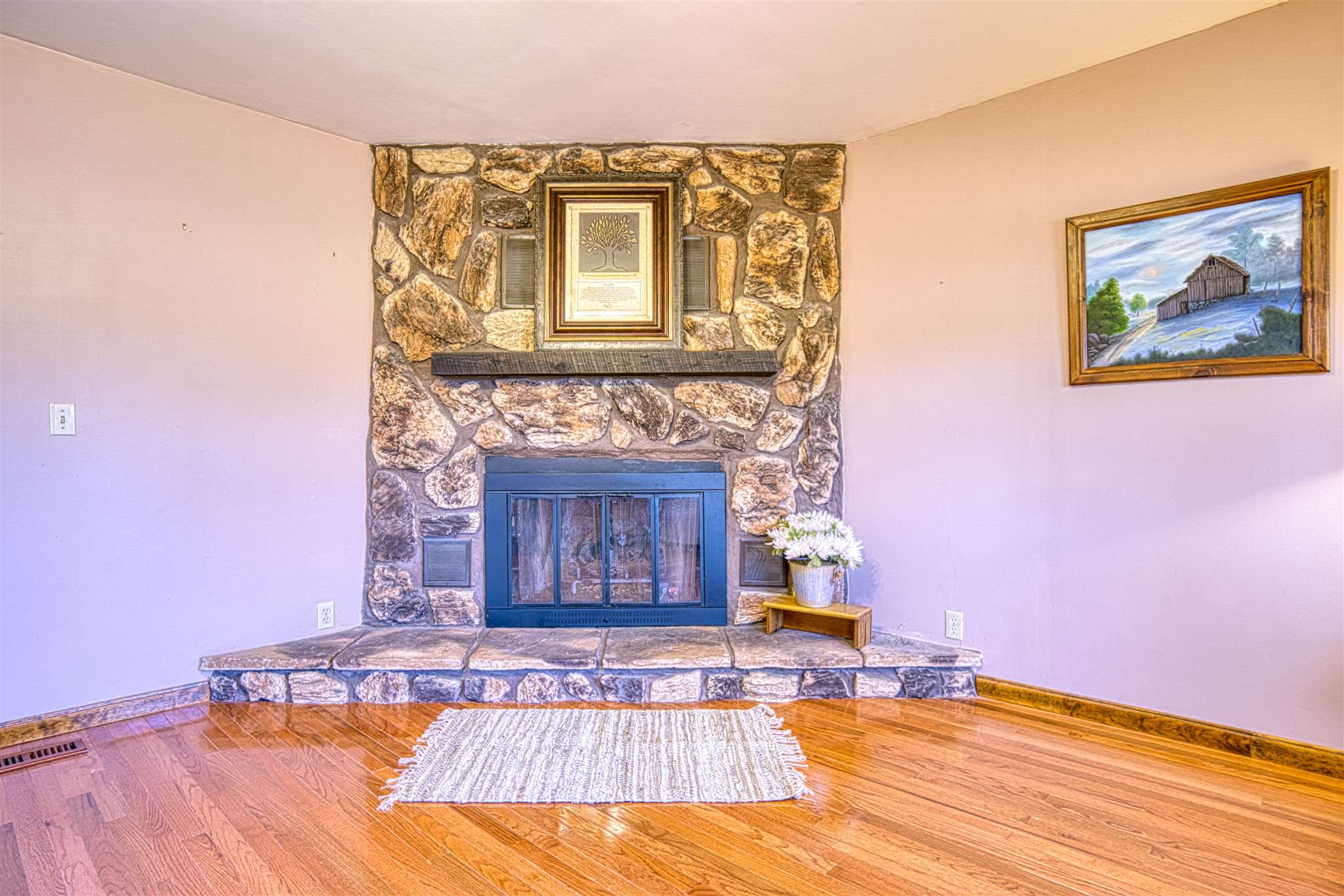 8904 Hogue Road Evansville, IN 47712 - Photo 6 of 36 Gallery Image 6