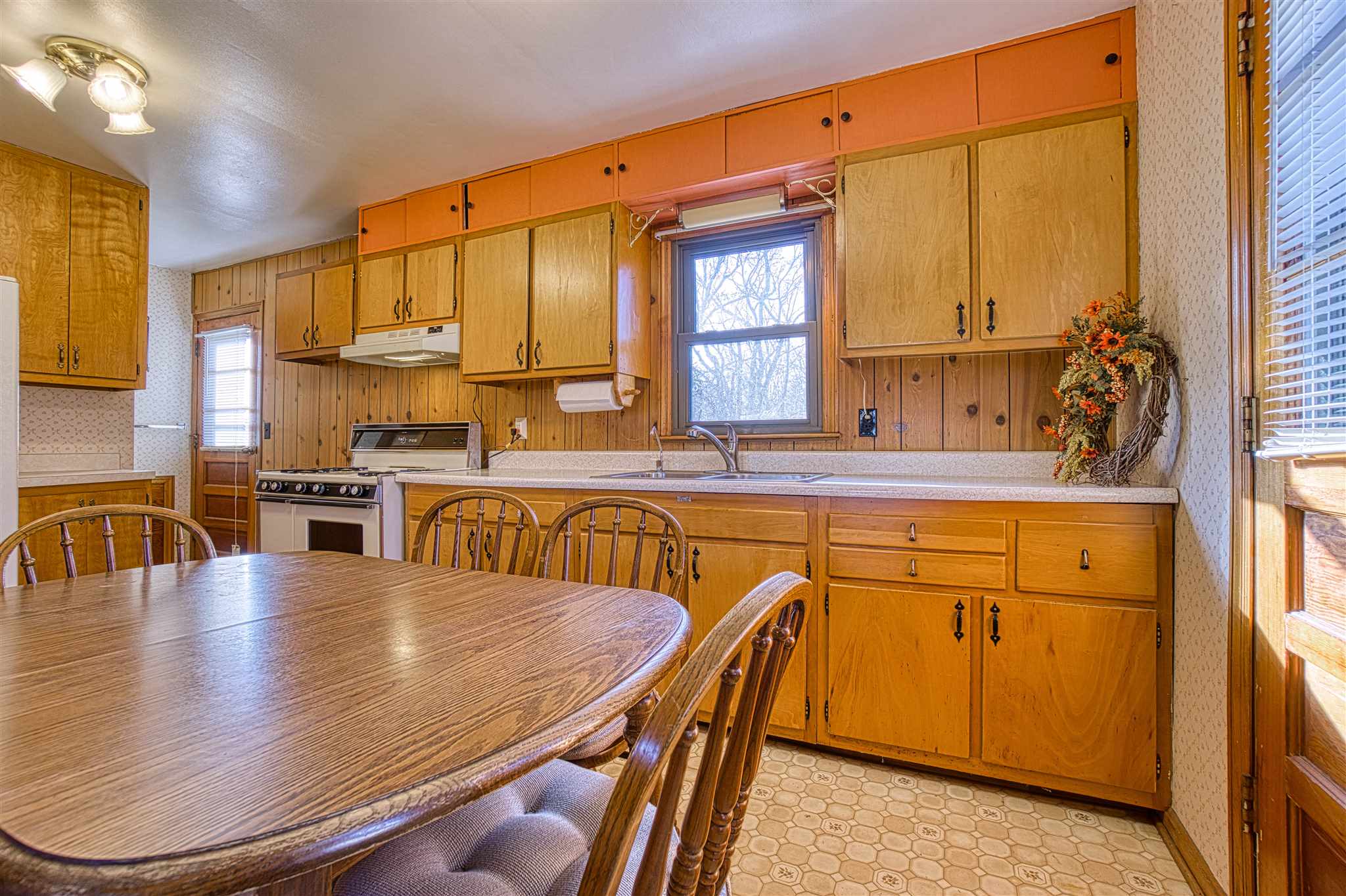 8904 Hogue Road Evansville, IN 47712 - Photo 9 of 36 Gallery Image 9