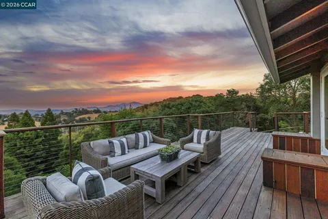 $2,385,000 | 665 Sky Hy Circle, Lafayette, CA 94549