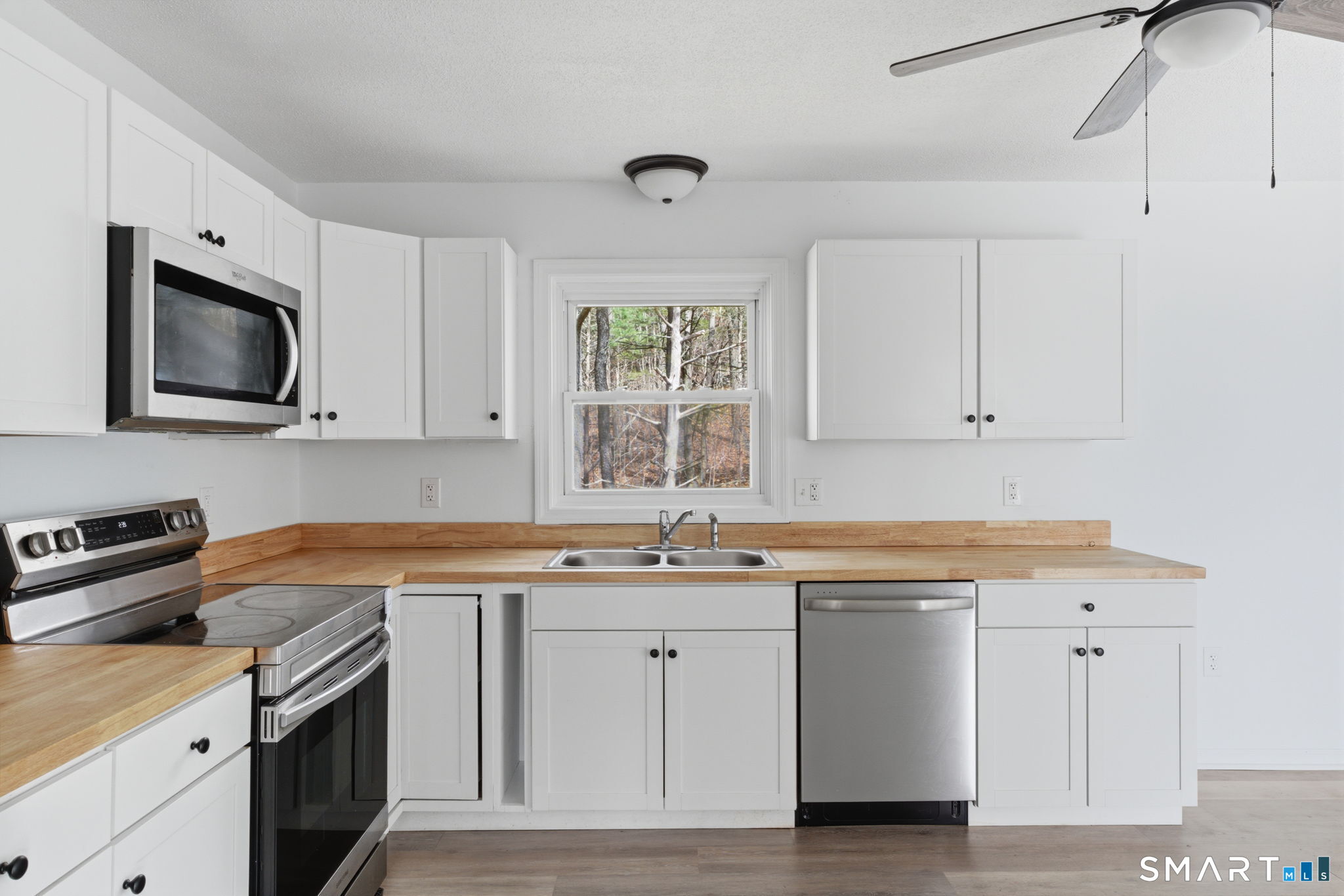 914 Saybrook Road Middletown, CT 06457 - Photo 12 of 40