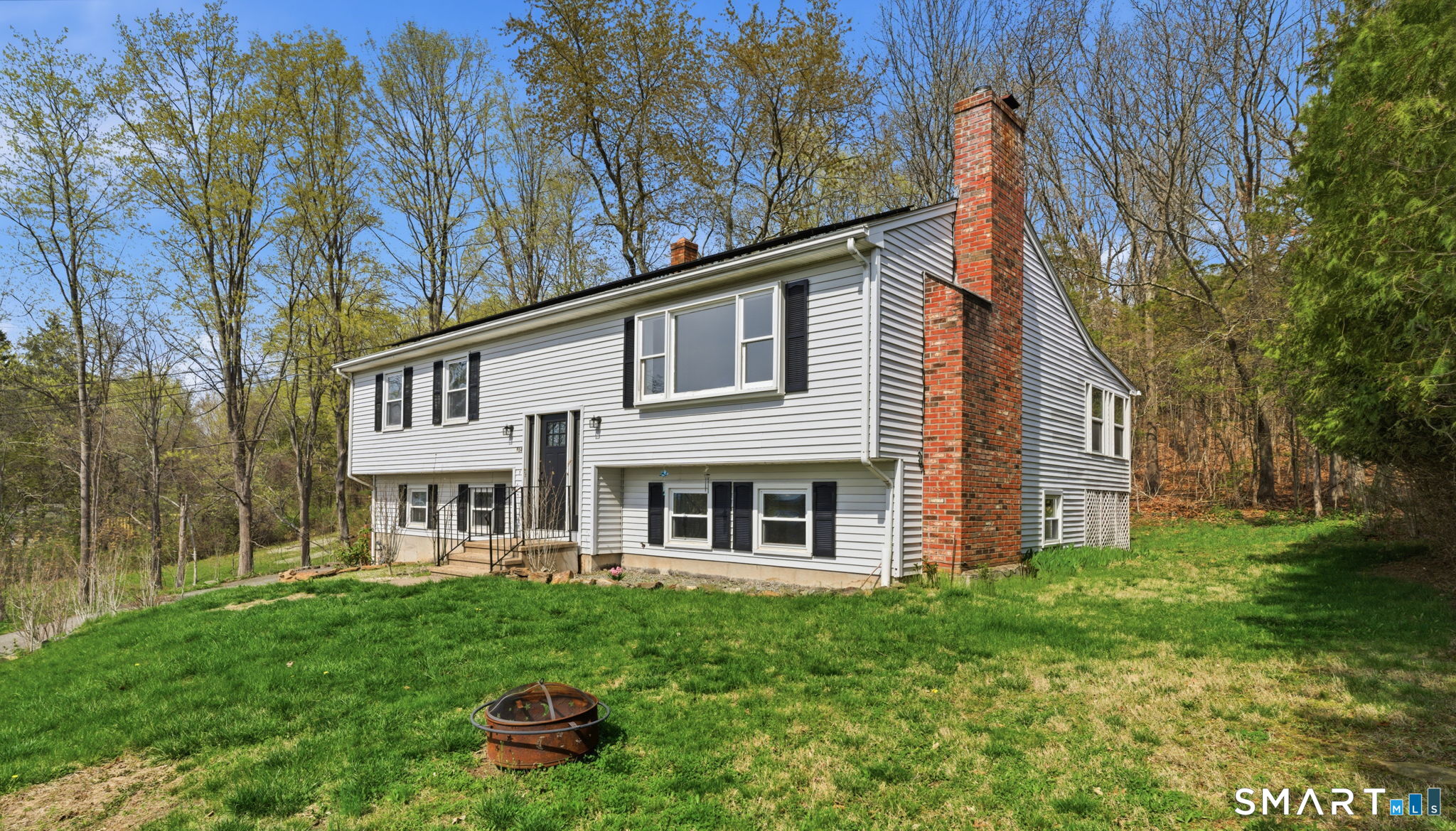 914 Saybrook Road Middletown, CT 06457 - Photo 2 of 40