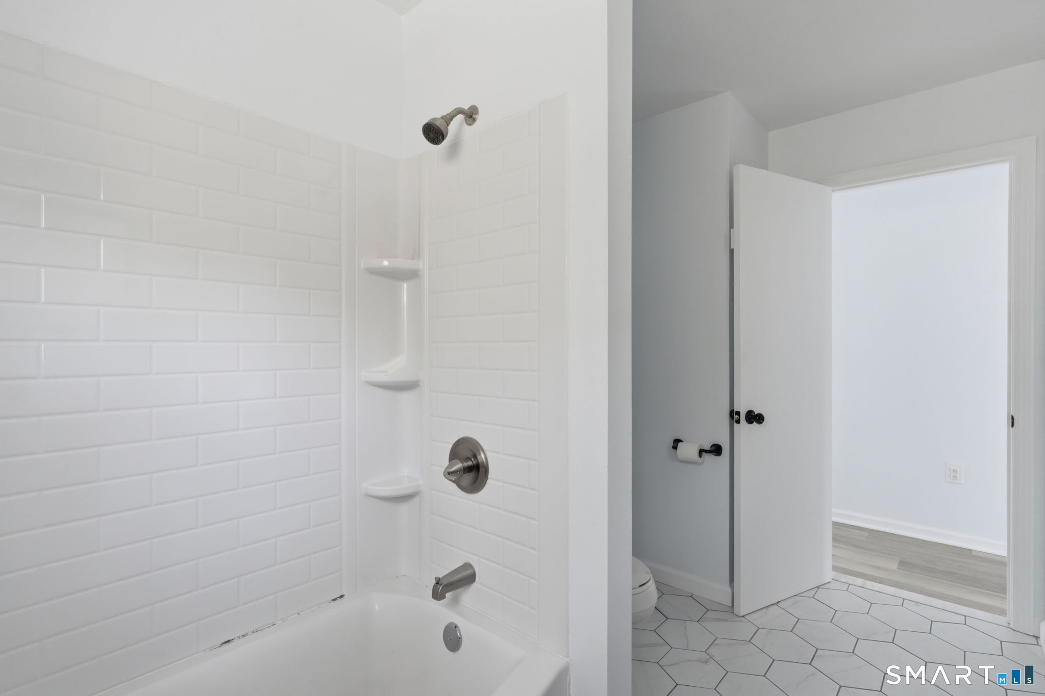 914 Saybrook Road Middletown, CT 06457 - Photo 23 of 40