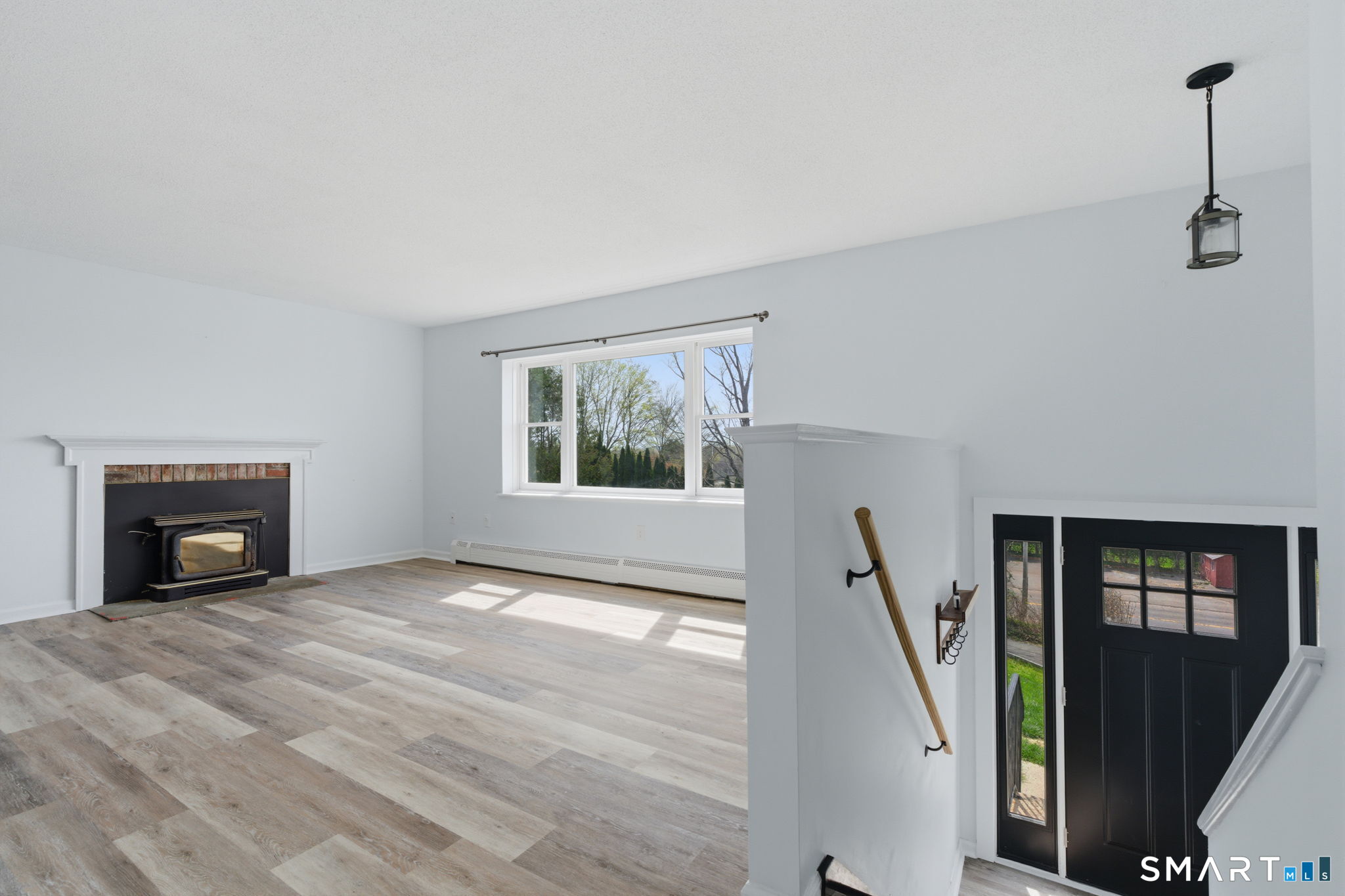 914 Saybrook Road Middletown, CT 06457 - Photo 3 of 40