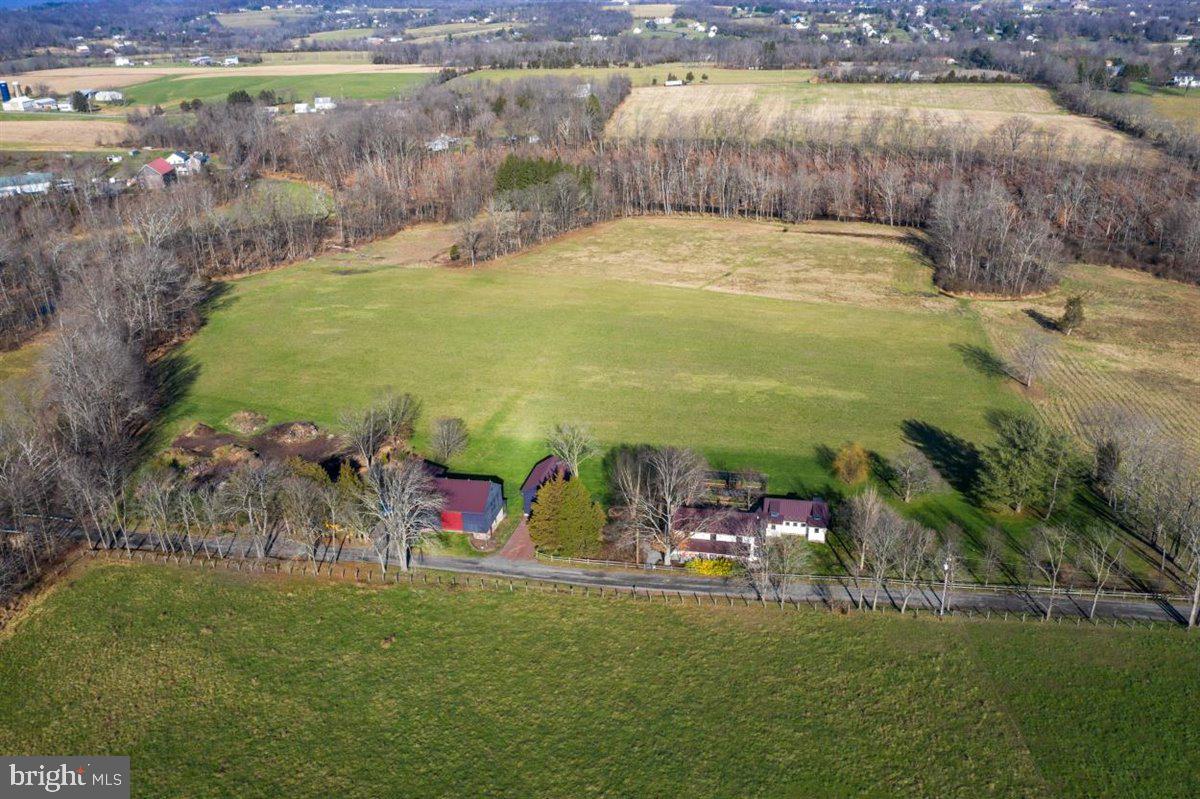 117 Papermill Road Barto, PA 19504 - Photo 4 of 50 Gallery Image 4