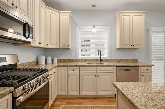 $529,900 | 93 Den Worth Bell Circle, Unit 93, Haverhill, MA 01835