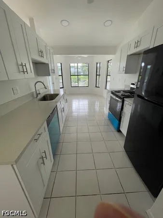 $2,600 | 3425 Southeast 10th Avenue, Cape Coral, FL 33904