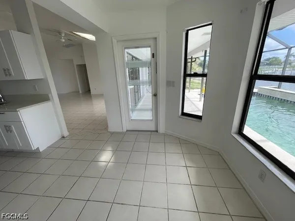 $2,600 | 3425 Southeast 10th Avenue, Cape Coral, FL 33904